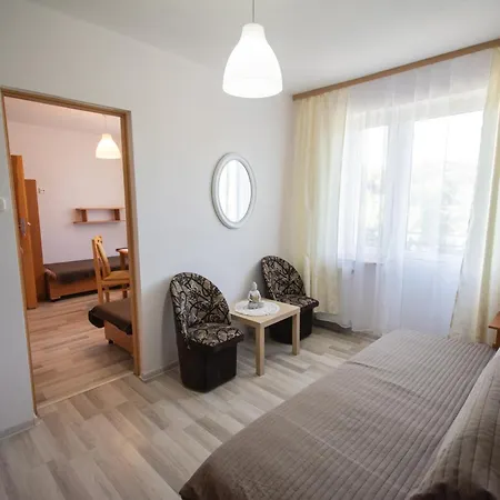 Zacisze * كارفيا